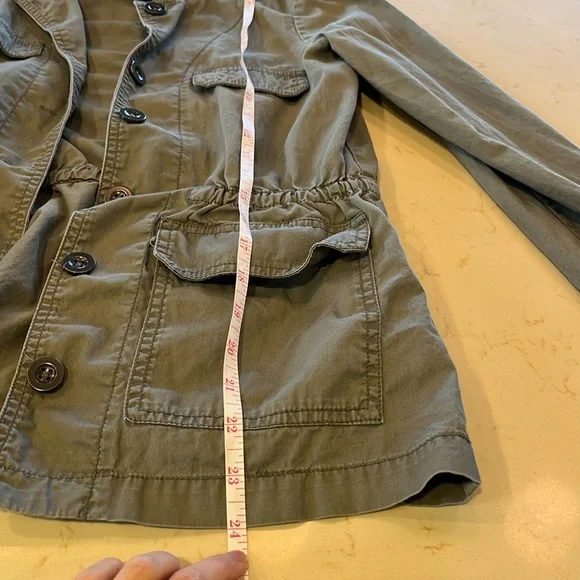 🎉FREE w/ purchase🎉Lightweight jacket - Picture 7 of 8